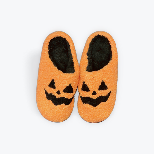 Comfortable curated slippers in seasonal style