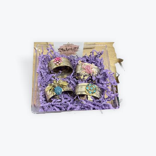 Studio 6212 Handmade Napkin Rings – Vintage Brooch Set of 4 Table Décor
