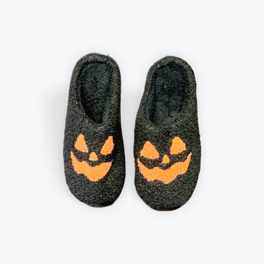 Trendy fashion slippers with cozy slip-on design