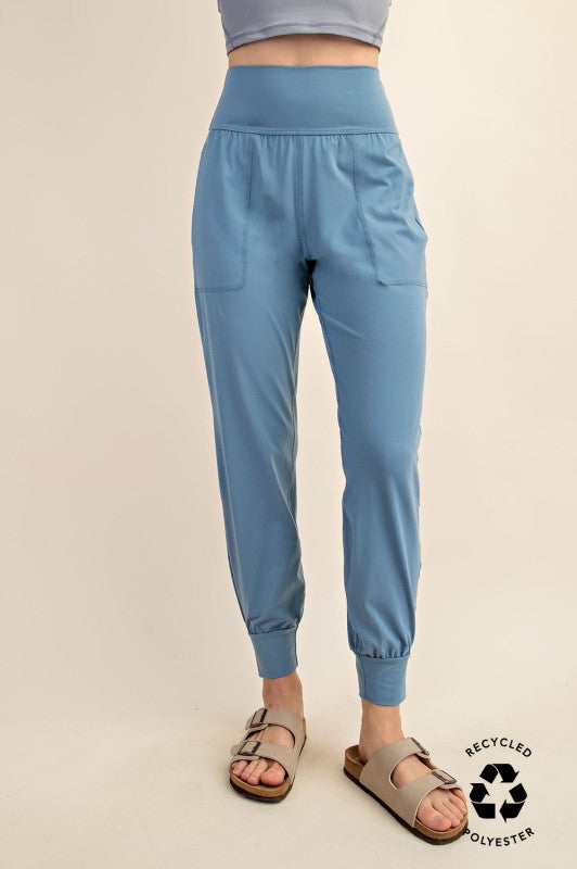 Exposed seam high waist joggers with pockets and stretch