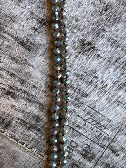 Green plastic bead rope necklace lightweight and versatile