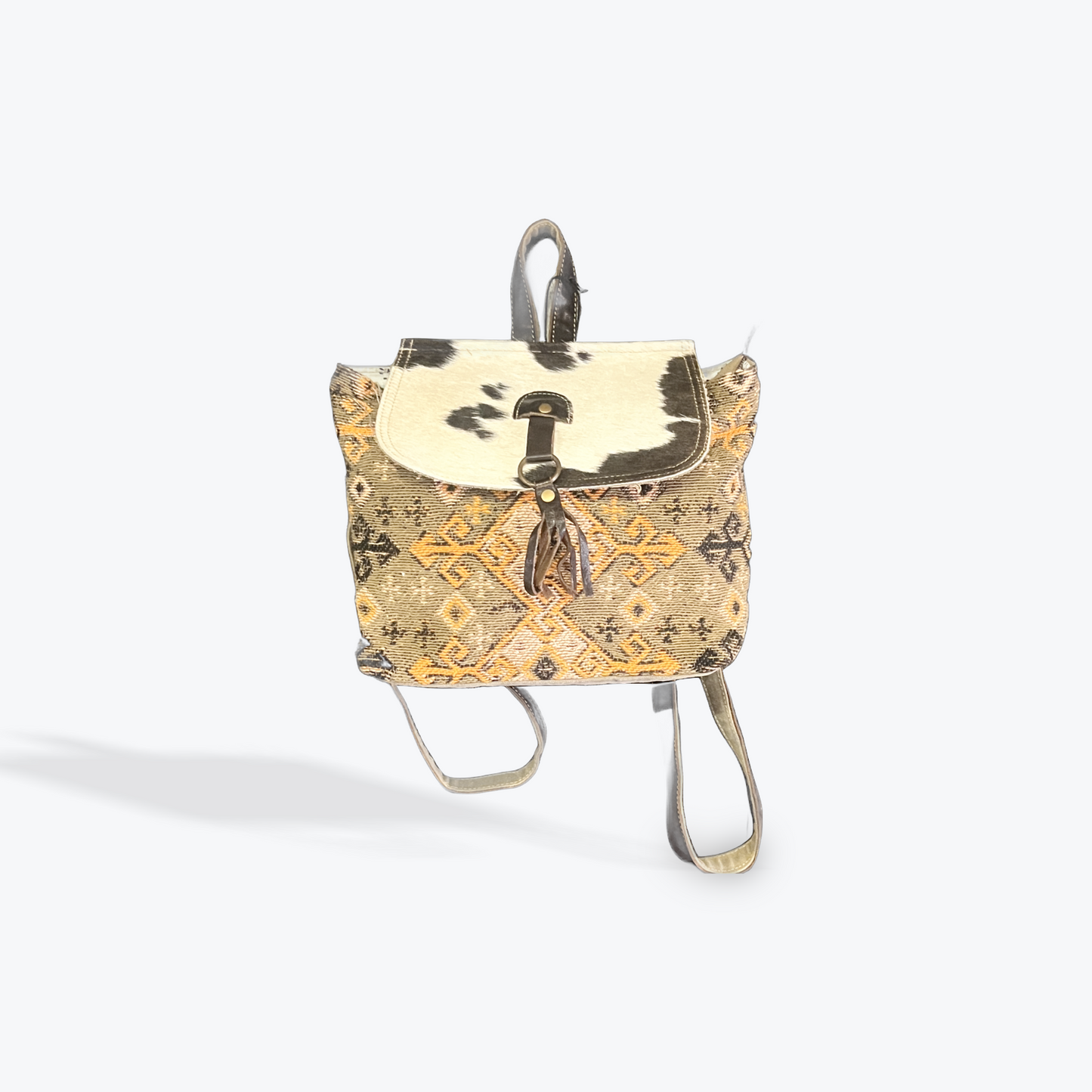 Myra leather crossbody bag with modern design