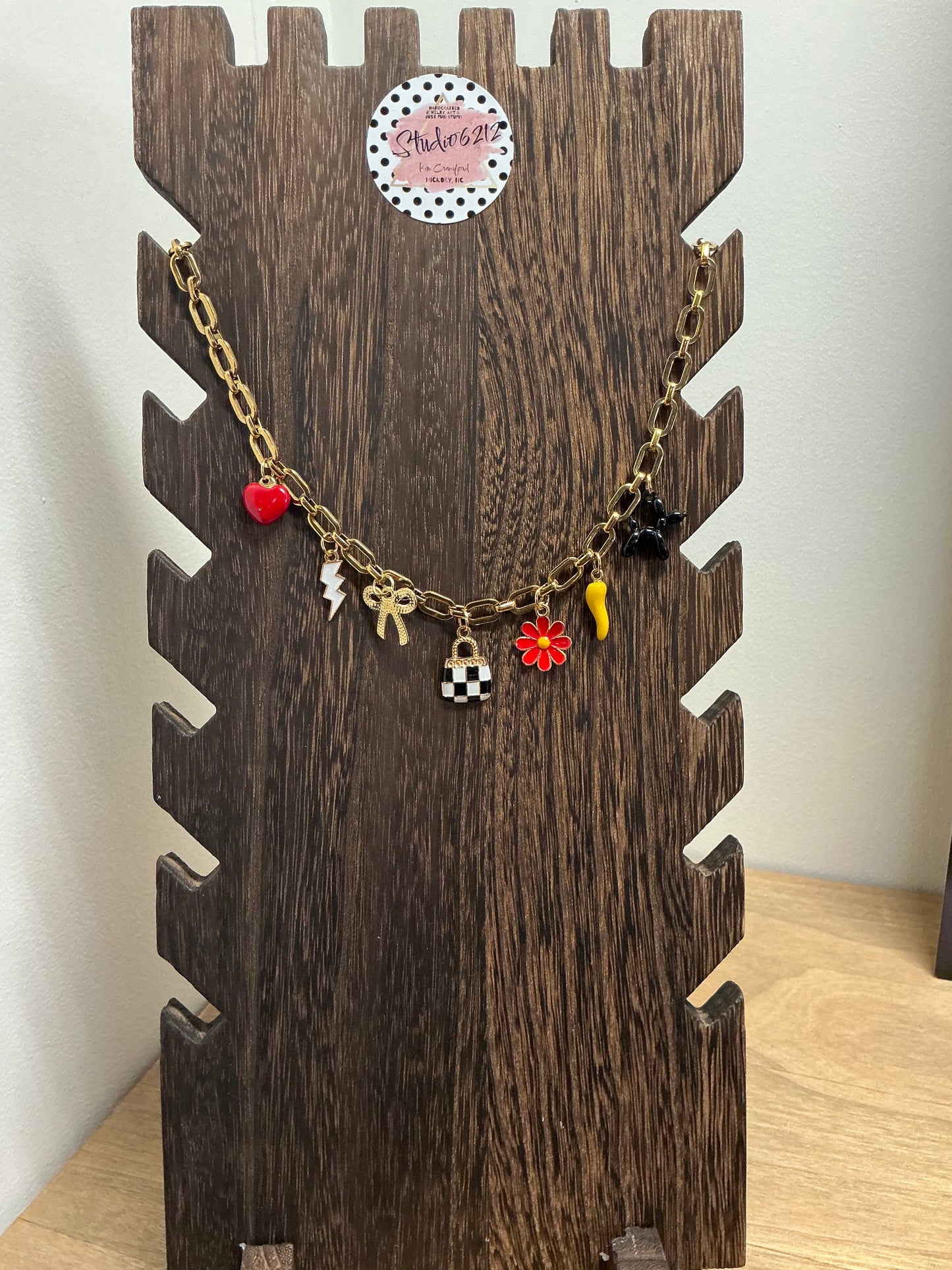 Handmade Studio 6212 necklace with versatile artisan design