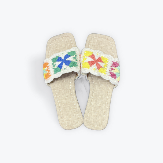 Lightweight summer sandals in casual strappy style