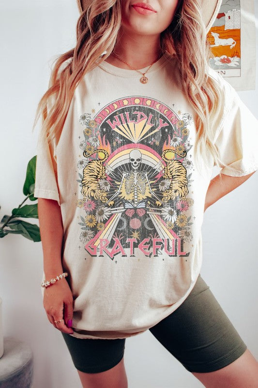 Wildly Grateful graphic tee on Comfort Colors cotton